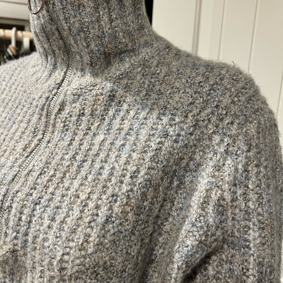 NWT Sincerely Jules sweater size XS - Picture 4 of 8